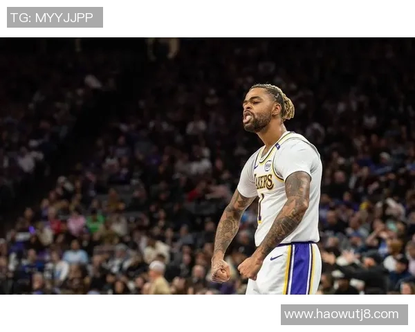 篮球全明星选手分享赛场背后的故事与心路历程的独家采访